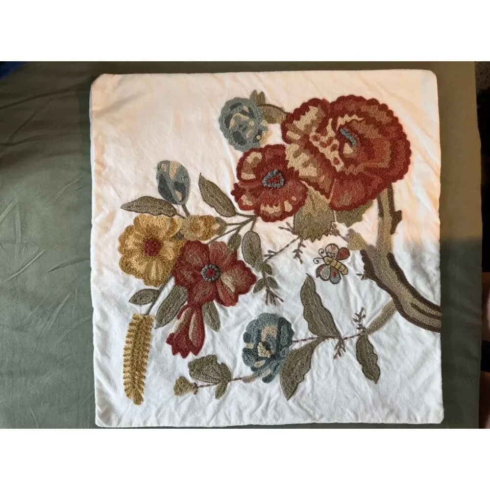 VTG 2 Pottery Barn Pillow Shams Embroidered Floral Cotton 18X18 throw cases